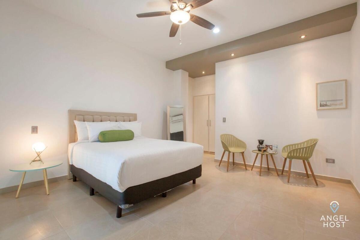 Inn Downtown With Pool Bbq And Near The Hotspots