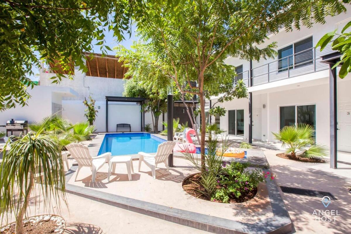 Downtown With Pool Bbq And Near The Hotspots