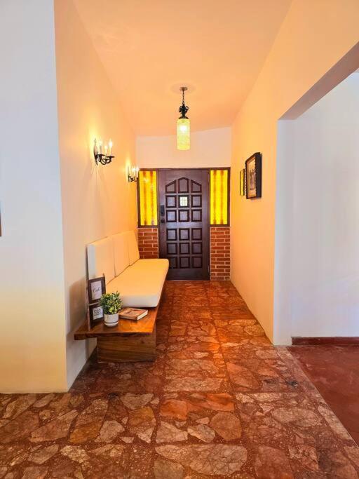 Casa Josefa 1750 *