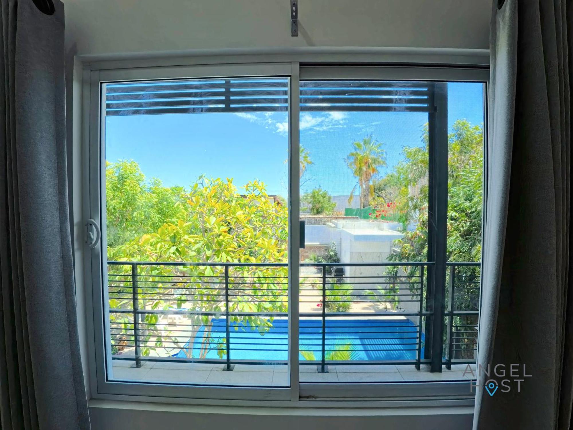 Inn Downtown With Pool Bbq And Near The Hotspots La Paz