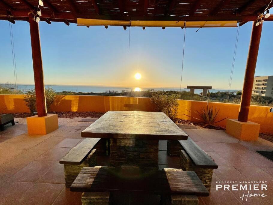 Sunset Home, Golf Cart And Club Access La Paz