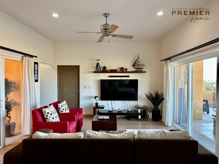 Sunset Home, Golf Cart And Club Access Villa