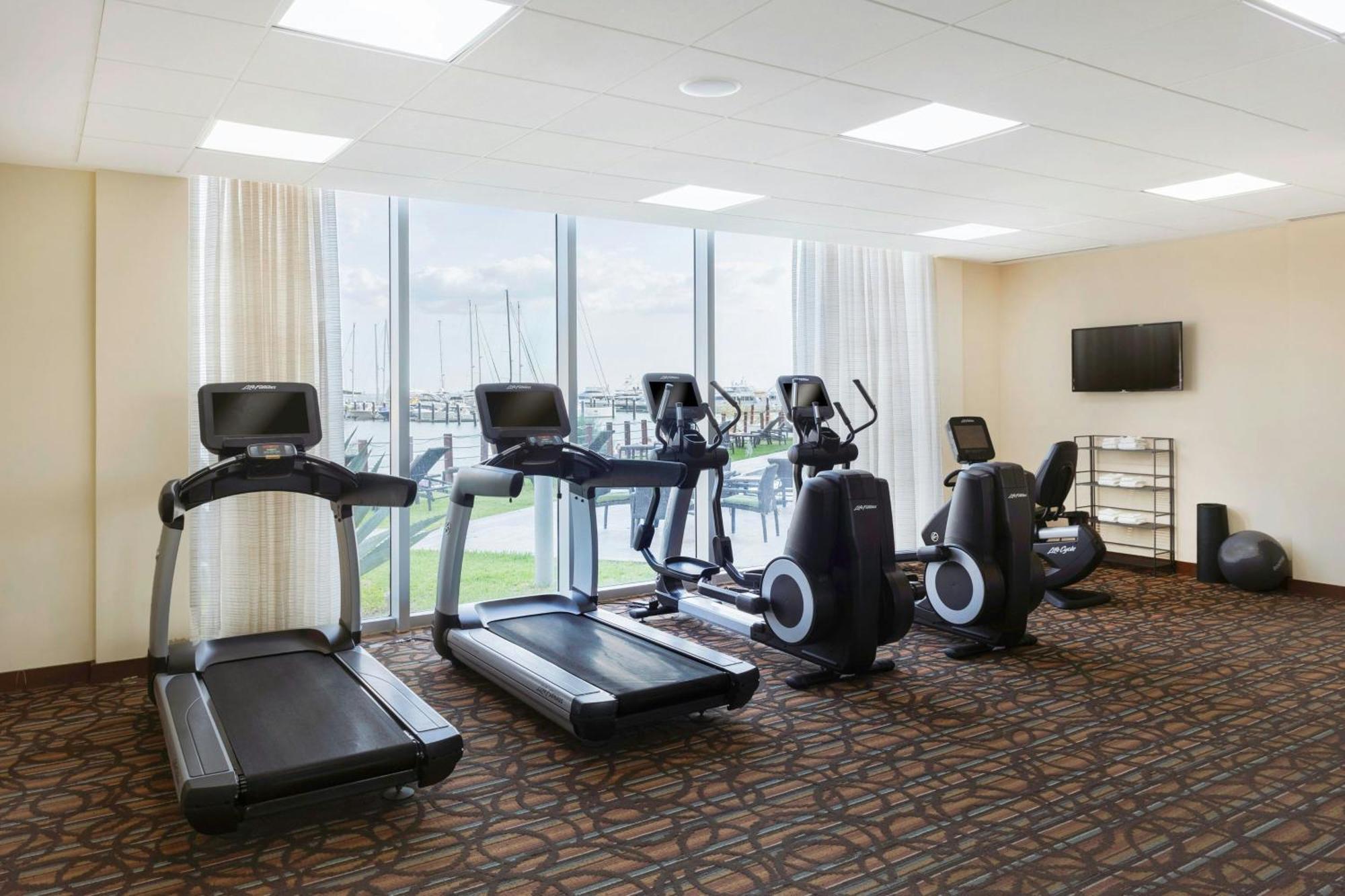 Hyatt Place Hotel 4*