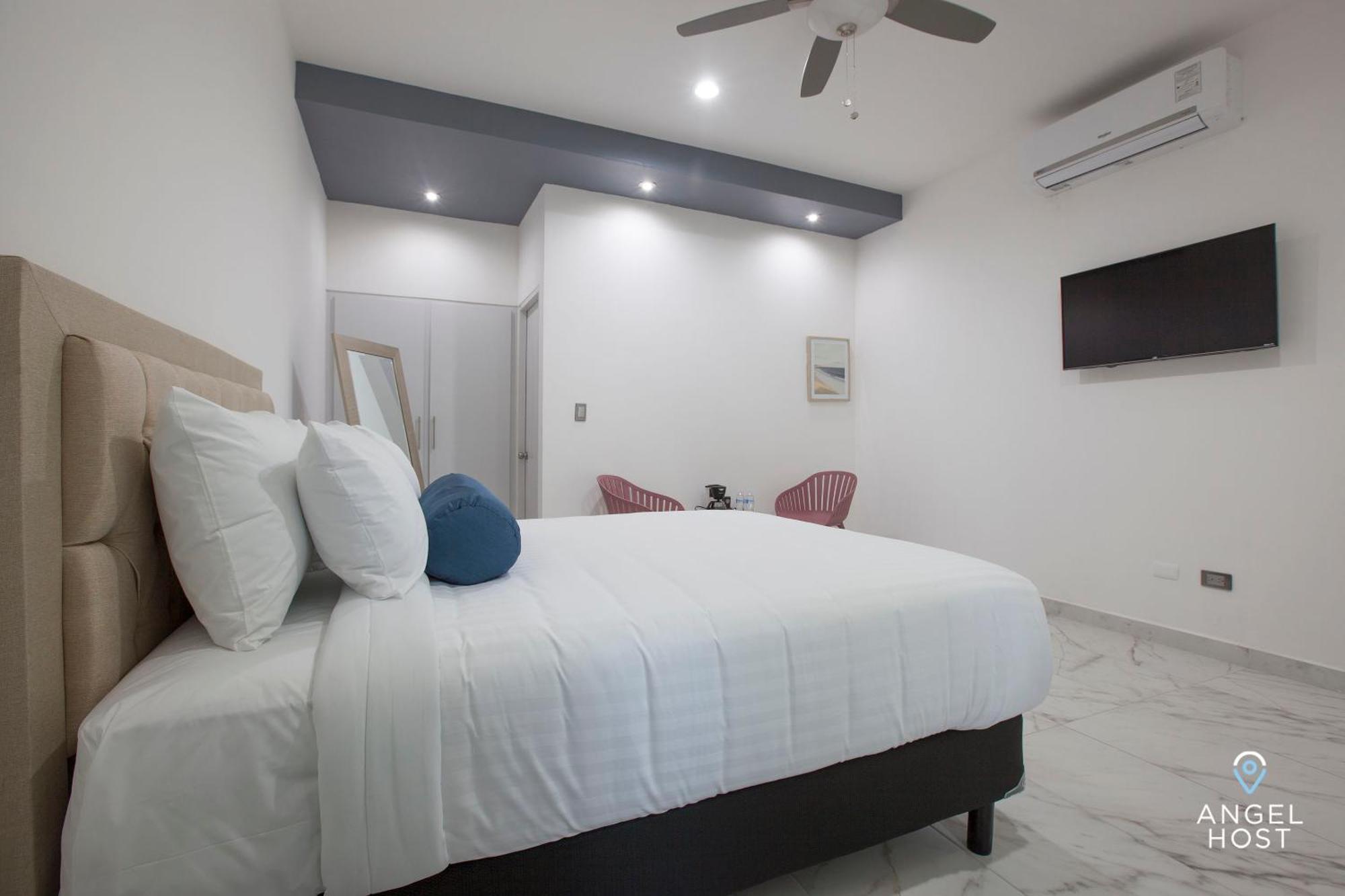 Cozy With Pool Bbq Steps From Hotspots Inn La Paz