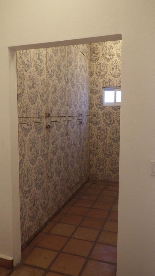Central Bed & Breakfast Bed and breakfast 2*