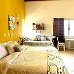Large Room In Bay View Home