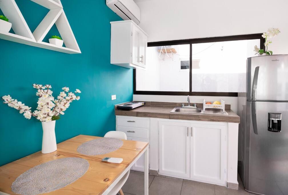 New Apt Super Cozy & Pet Friendly Close To Marina #3 Apartment *