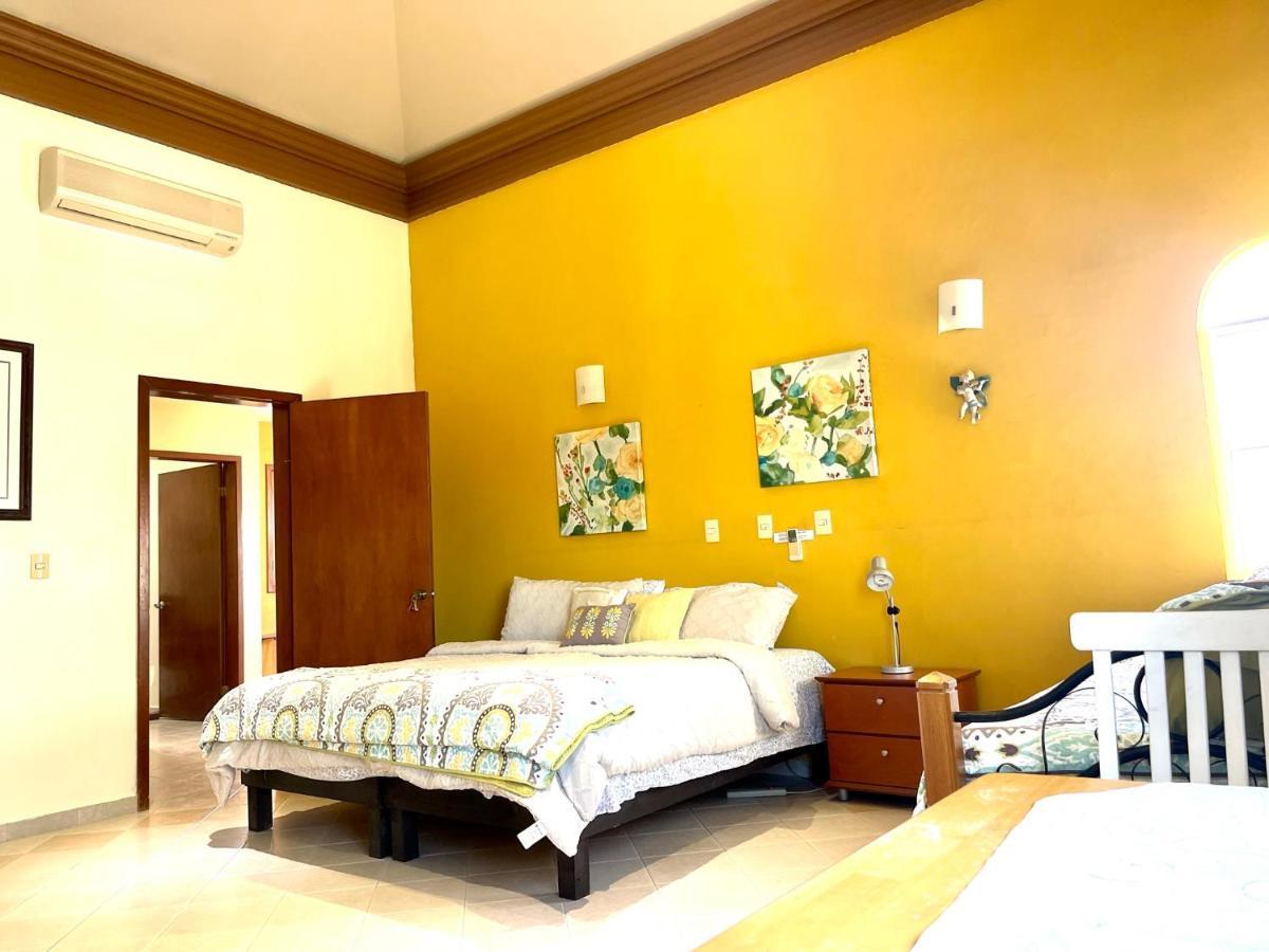 Large In Bay View Homestay La Paz