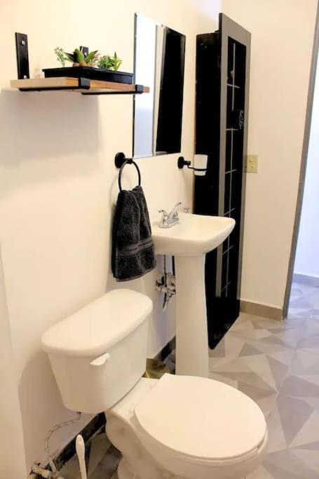 Cozy 1br Apt Close To Prfct 4 Office #6 Apartamento