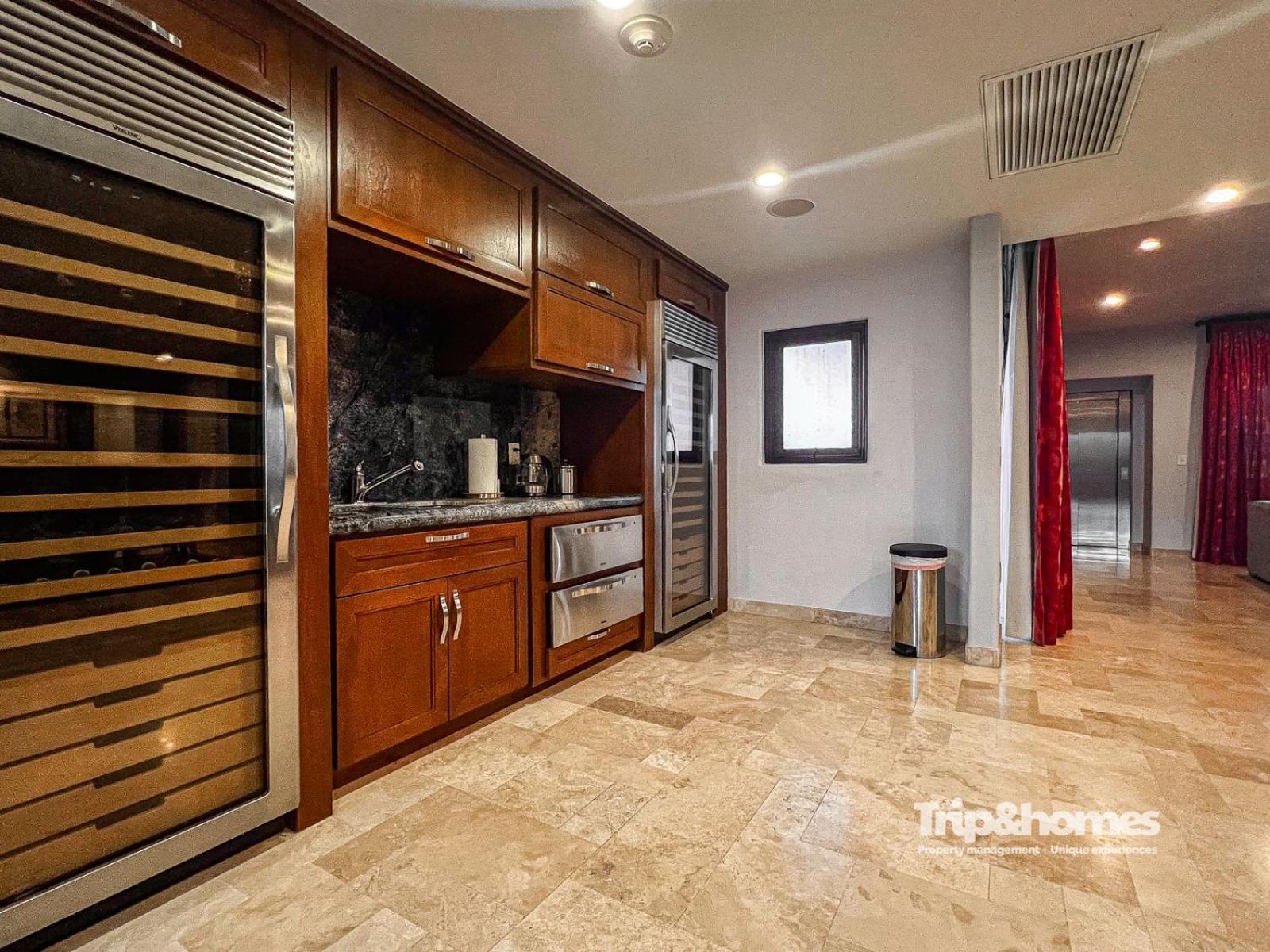 Playa De 1 Bedroom Luxury & Access To Club * La Paz