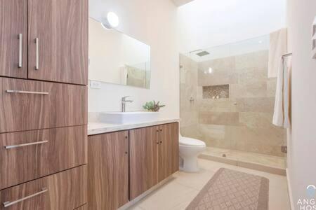 Holiday home Spacious With Private Yard And Community Pool