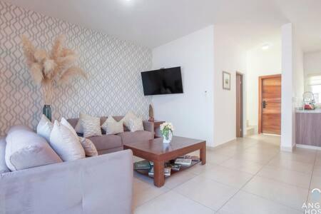 Holiday home Spacious With Private Yard And Community Pool *