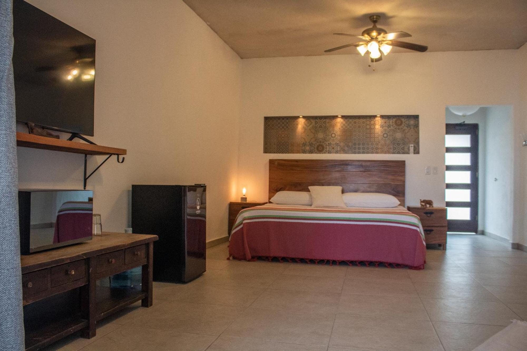 La Ventana Hotel *