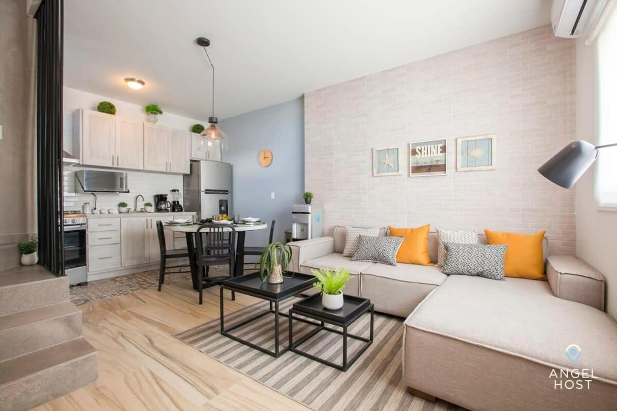Сasa de vacaciones New Townhome With Private Patio, Parking & Pool Onsite La Paz