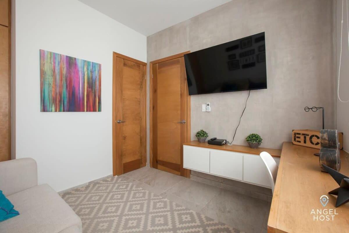 New Townhome With Private Patio, Parking & Pool Onsite * La Paz