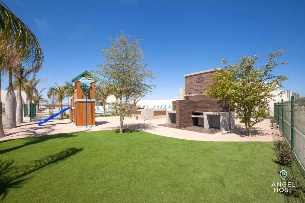 New Townhome With Private Patio, Parking & Pool Onsite La Paz