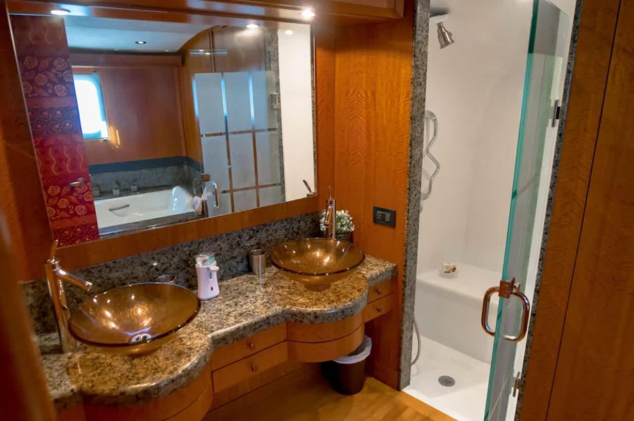 Luxury Yacht In Hotel en barco La Paz