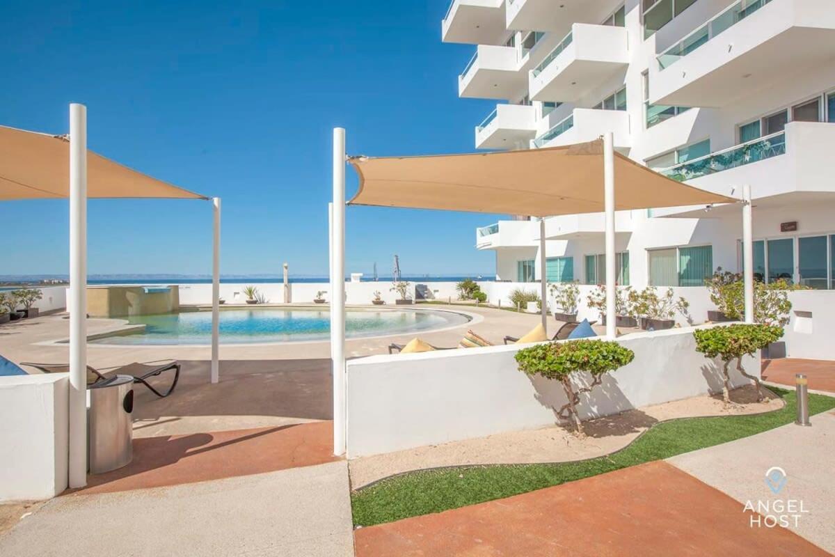With Spectacular Ocean View & Pool Onsite * La Paz