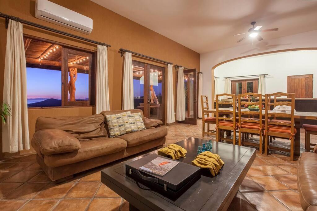 Rancho San Lorenzo - 2 Bedroom House In Authentic Ranch - Casa Bugambilias Сasa de vacaciones La Paz