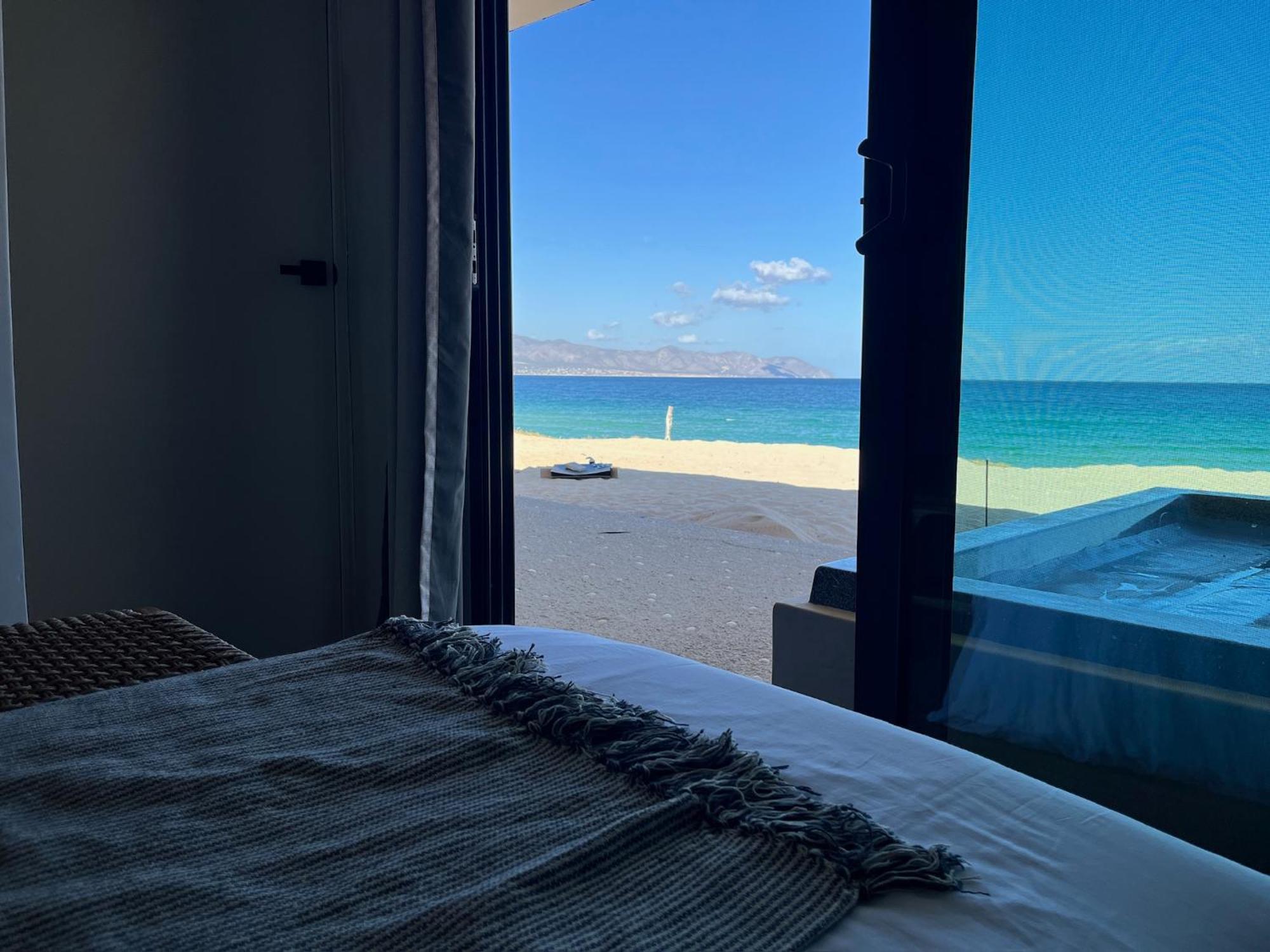 Beachfront With Jacuzzi Bahia Turquesa * La Paz