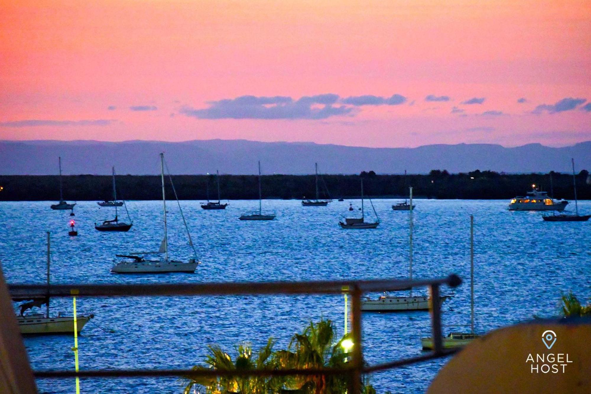 Comfy Retreat And Walk To Malecon