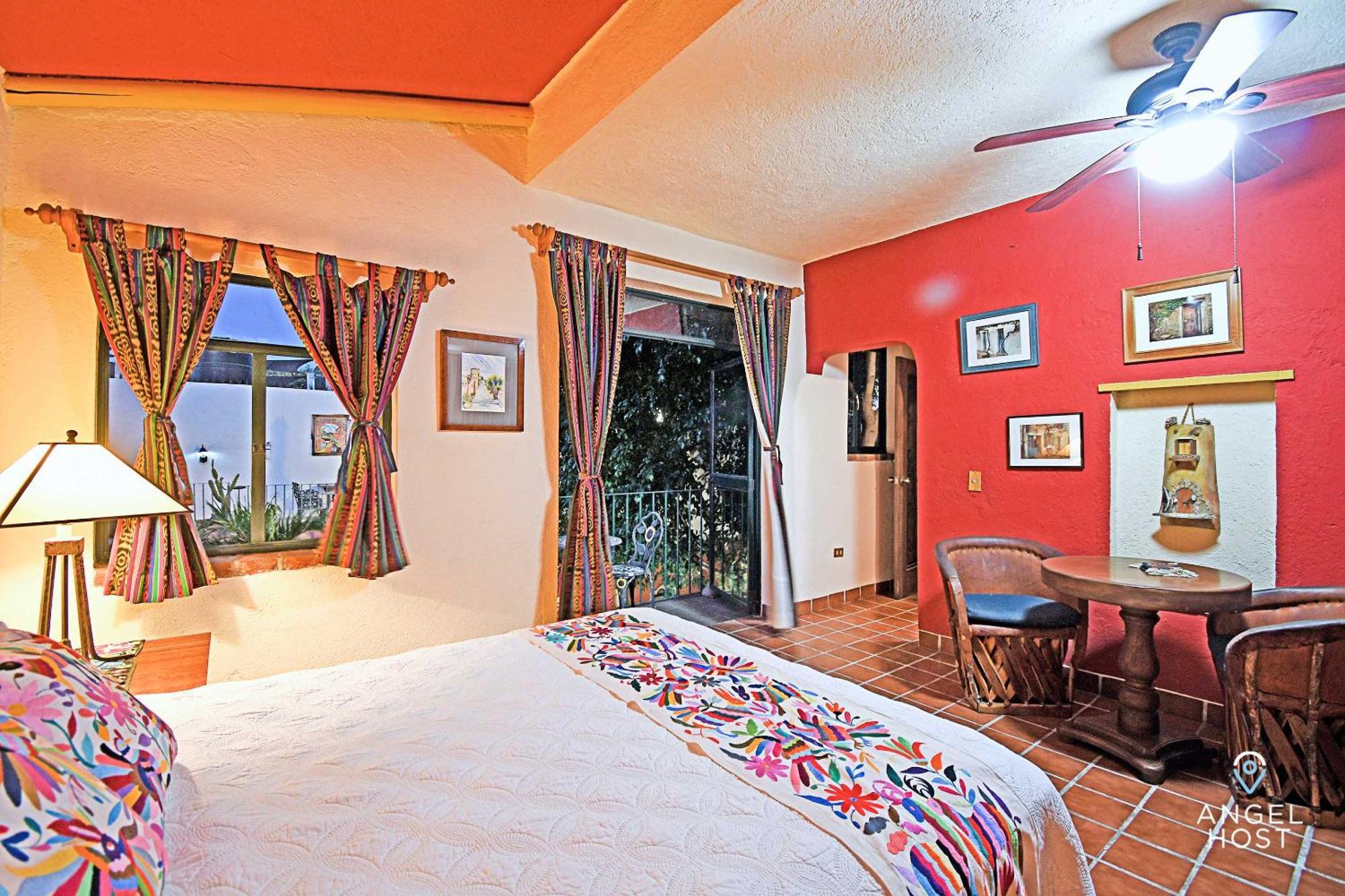 Comfy Retreat And Walk To Malecon Apartamento