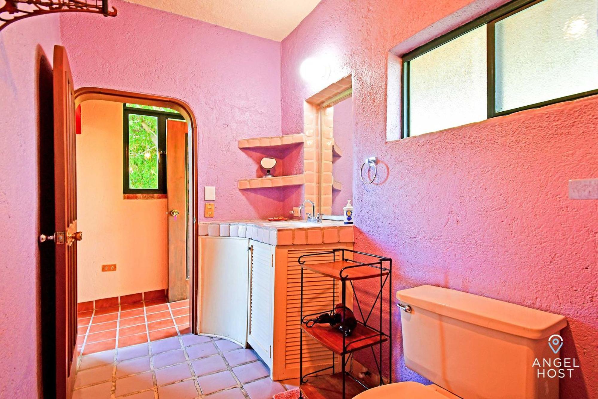 Apartamento Comfy Retreat And Walk To Malecon *