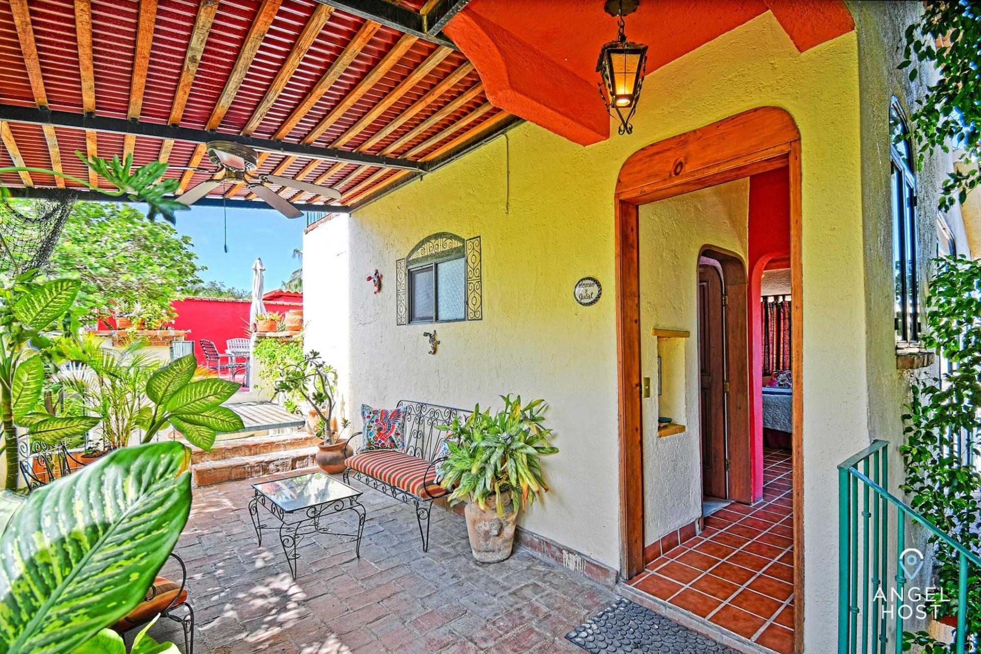 Comfy Retreat And Walk To Malecon Apartamento La Paz