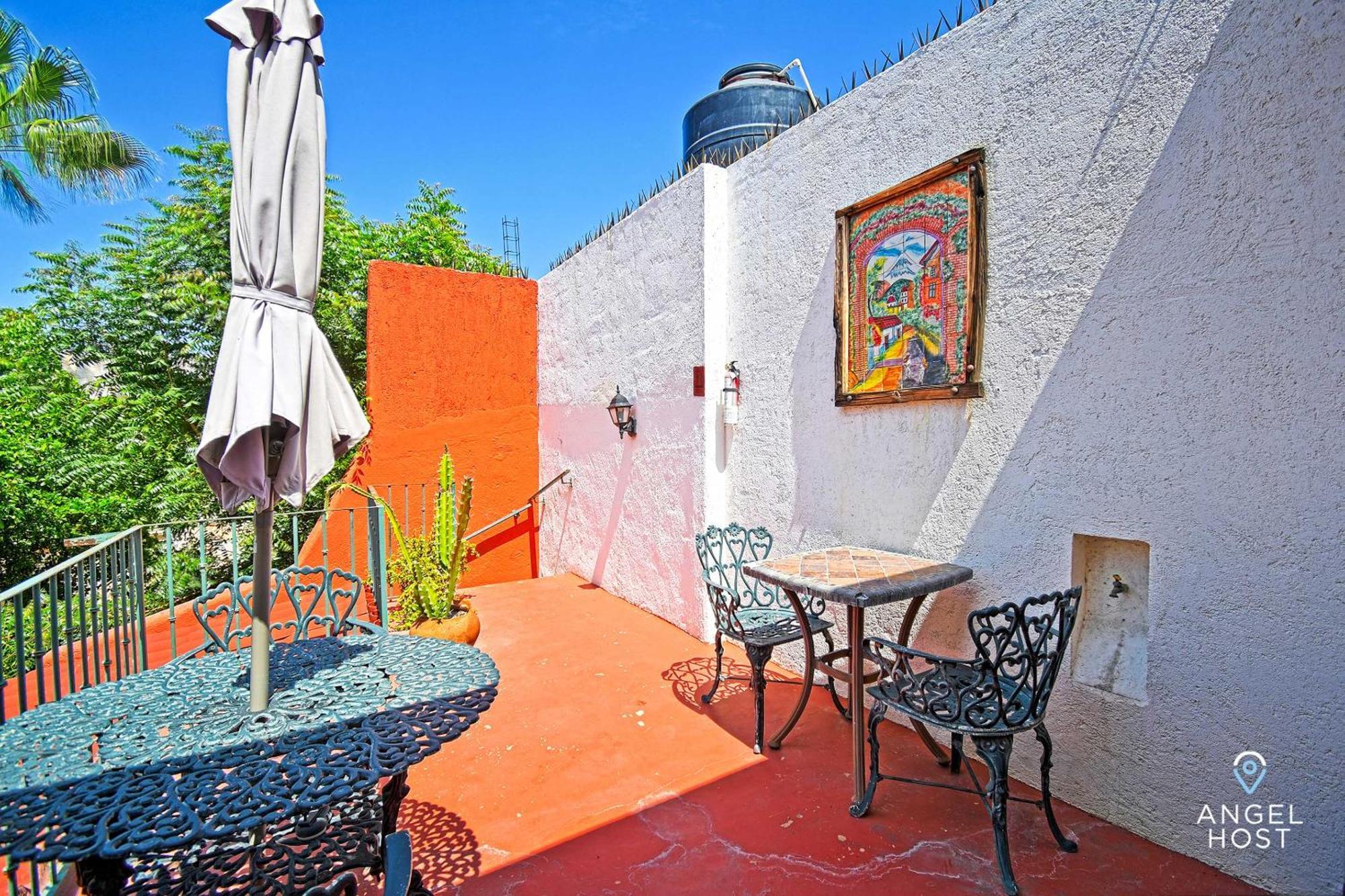 Comfy Retreat And Walk To Malecon Apartamento *