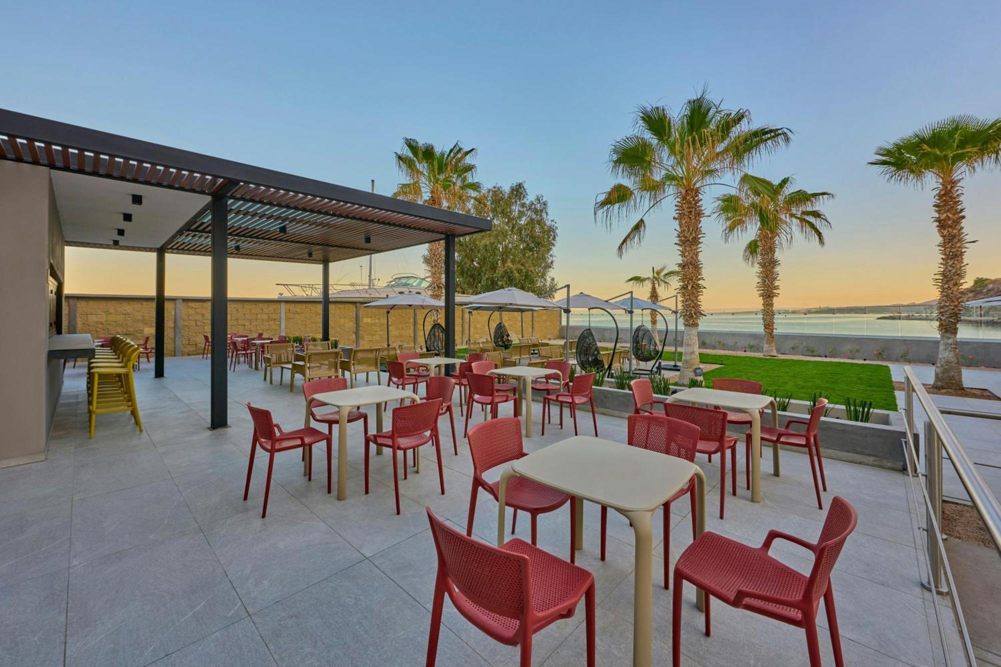 Hotel Express By Marriott 4*