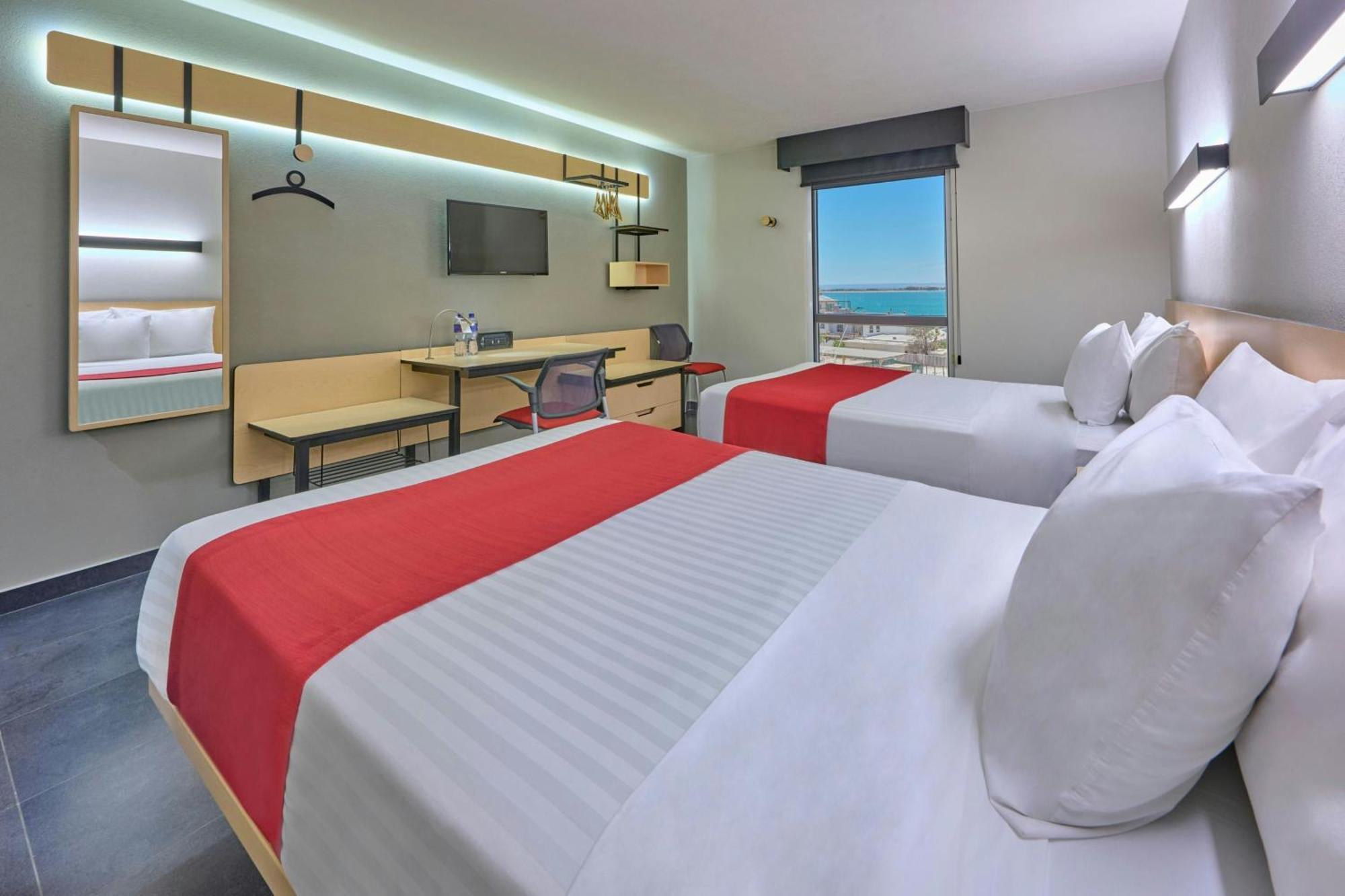 Express By Marriott Hotel 4*