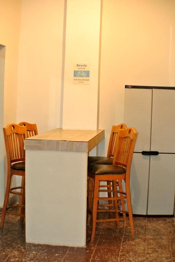 Bermejo & Backpackers (adults Only) *