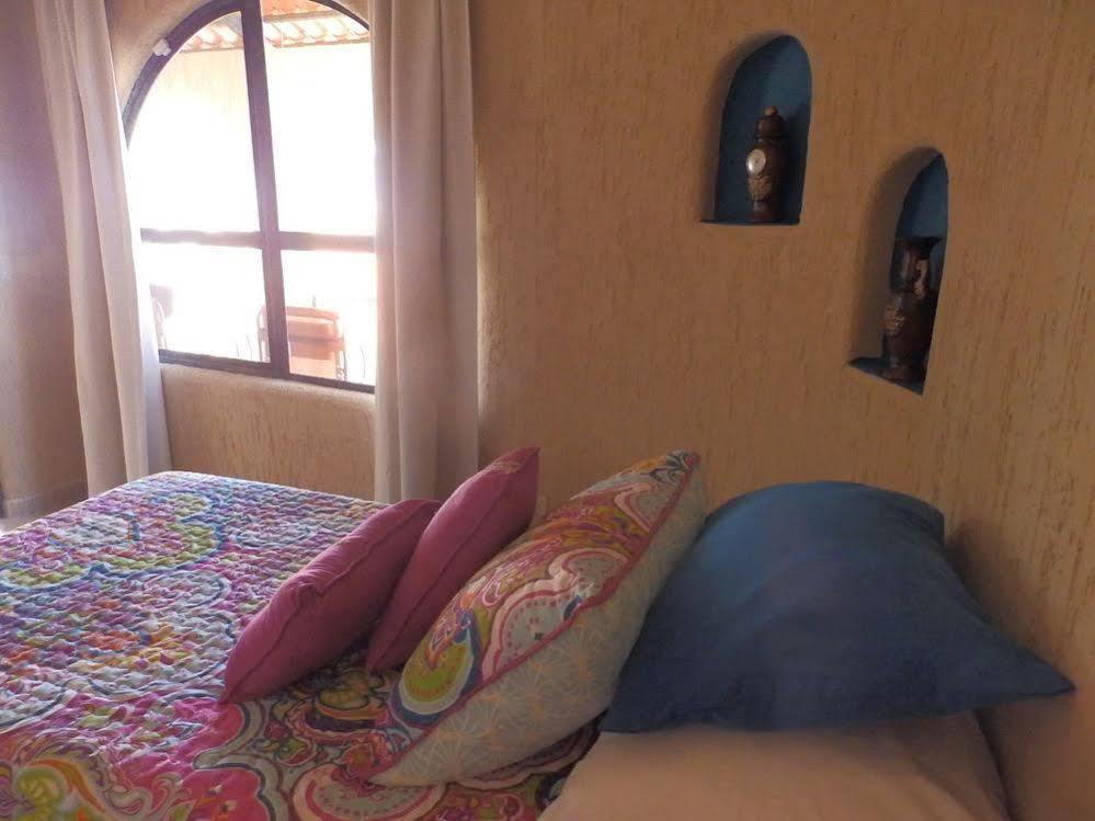 Casa Kootenay Waterfront Bed and breakfast