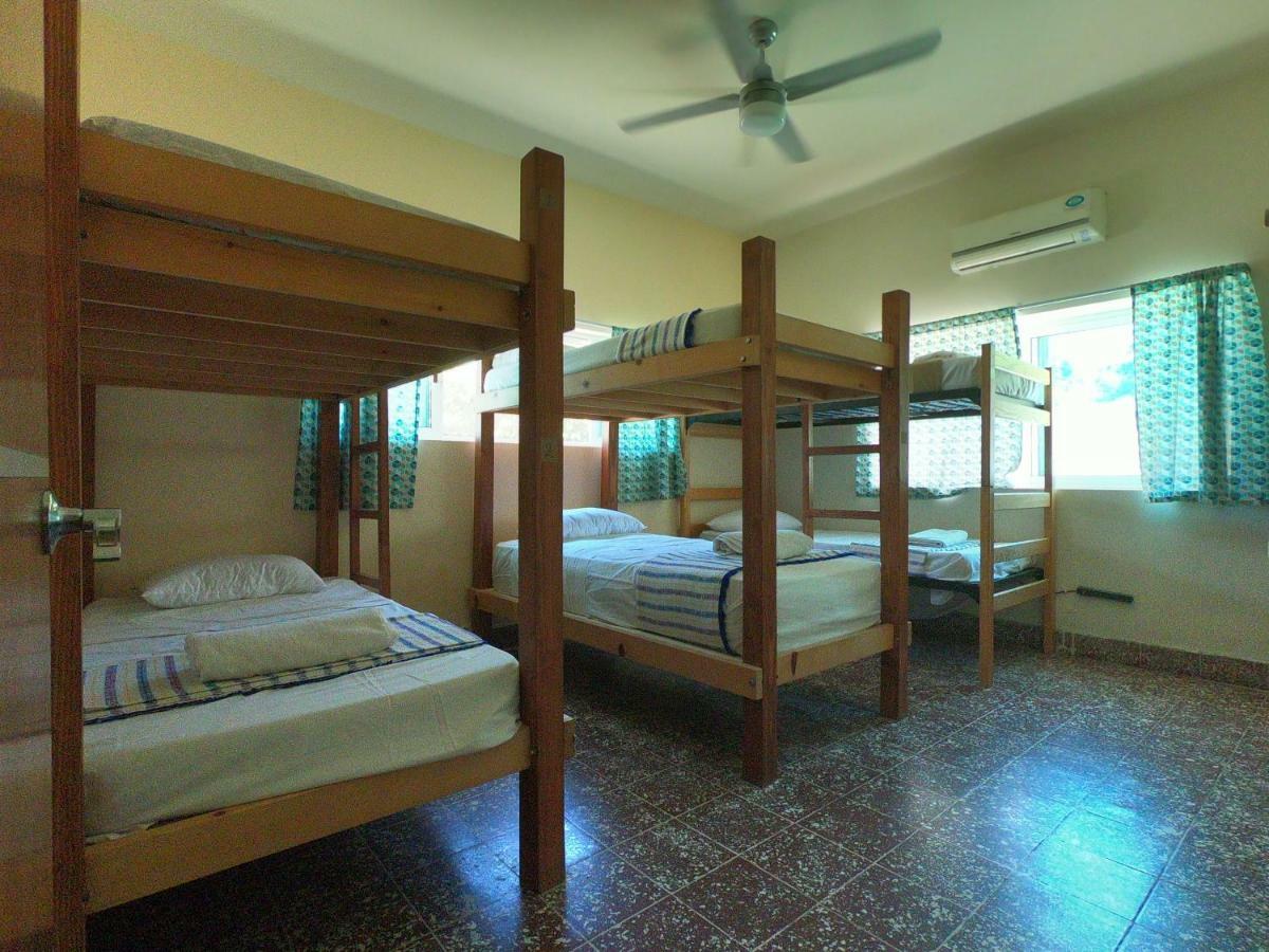Bermejo & Backpackers (adults Only) La Paz